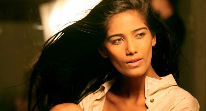Achieved whatever I wanted through controversy: Poonam Pandey - News