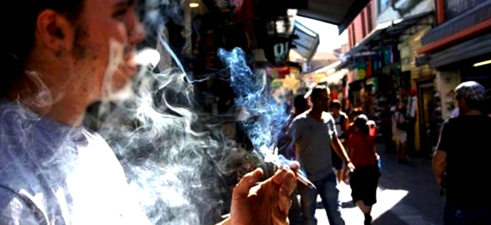 Coronavirus:28 states, UTs ban smokeless tobacco products, spitting
