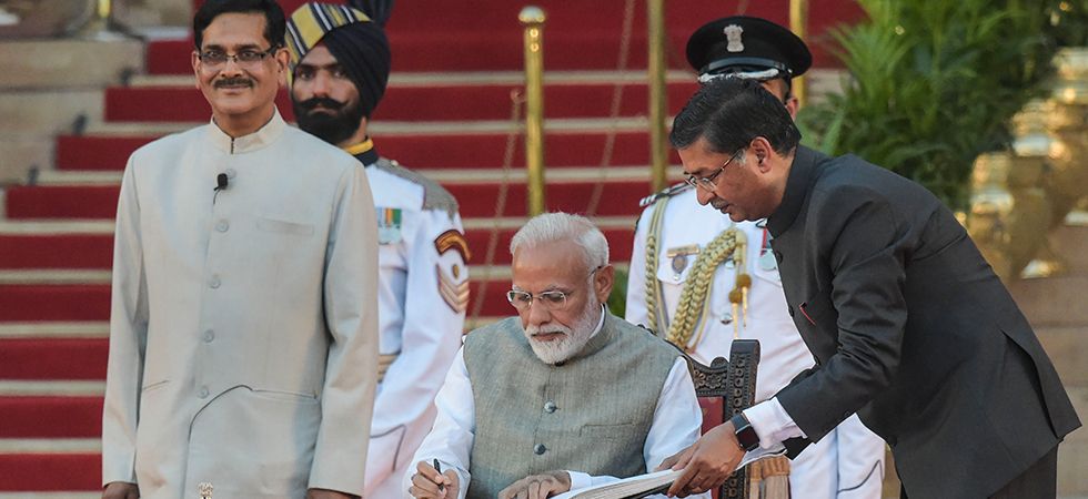 PM Narendra Modi takes oath for second term, inducts 19 new faces in his cabinet