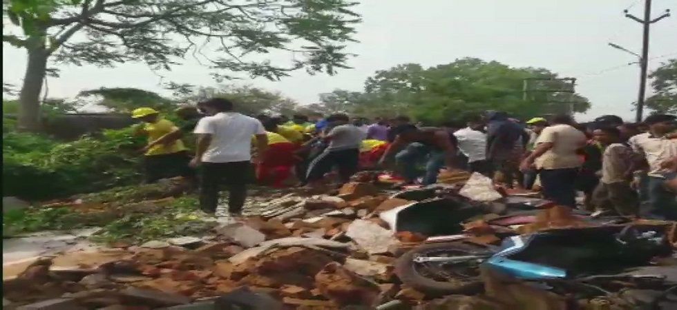 4 dead, 5 injured after wall of rice mill collapsed near Alasua market in Odisha's Dhenkanal