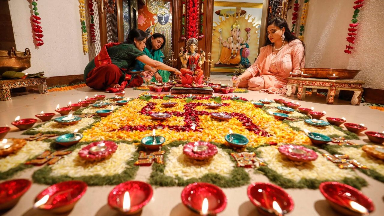 Diwali 2019 Laxmi Puja Timings And Vidhi For An Auspicious Beginning