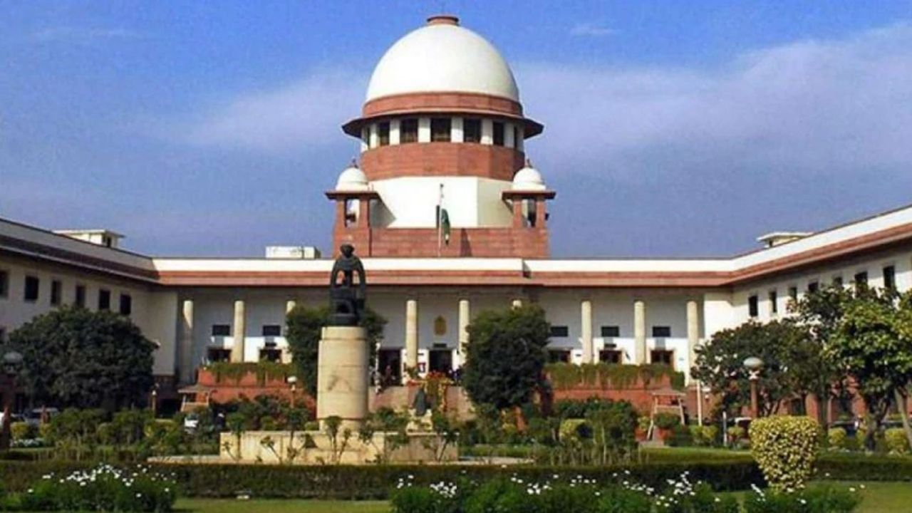 Supreme Court Slams Chhattisgarh Govt Over Phone Tapping Row, Says No Privacy Left For Anybody