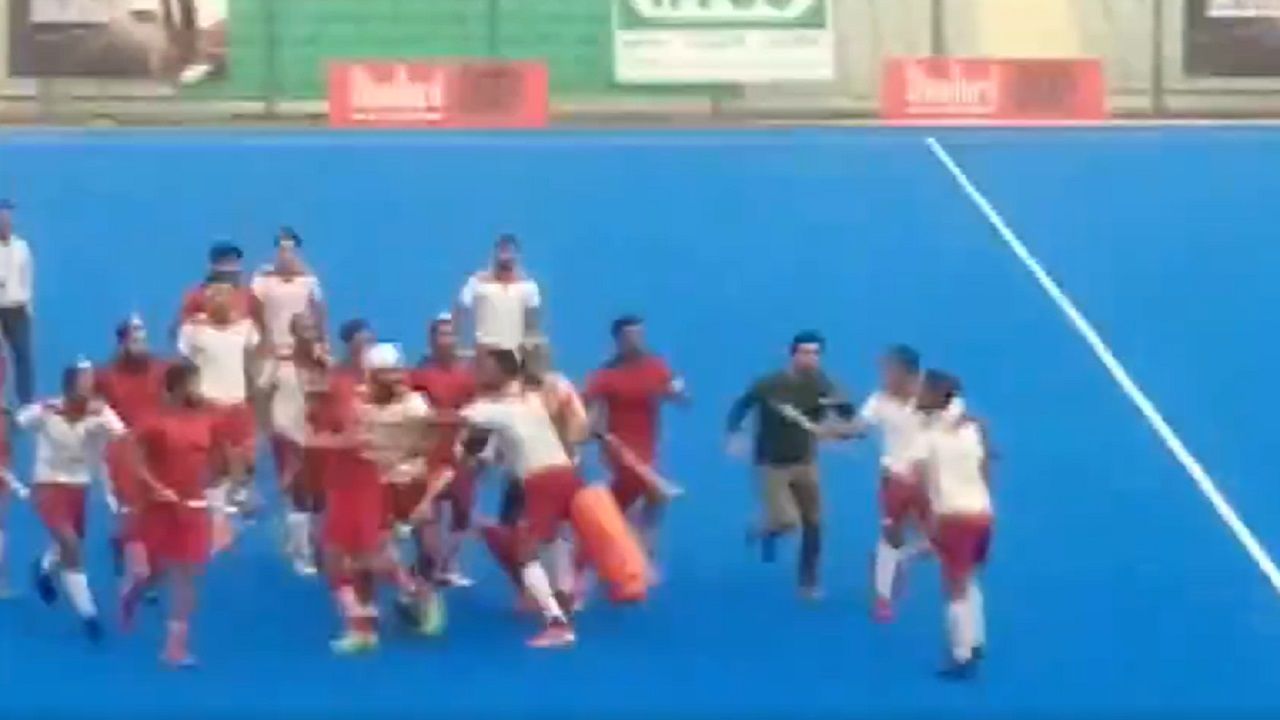 Watch: Players Exchange Blows During Jawaharlal Nehru Hockey Tournament Final