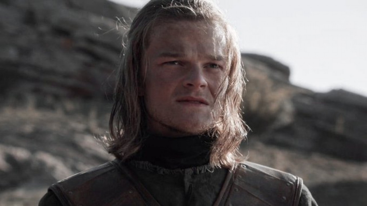 Robert Aramayo Steps In For Will Poulter In 'Lord Of The Ring' Series ...