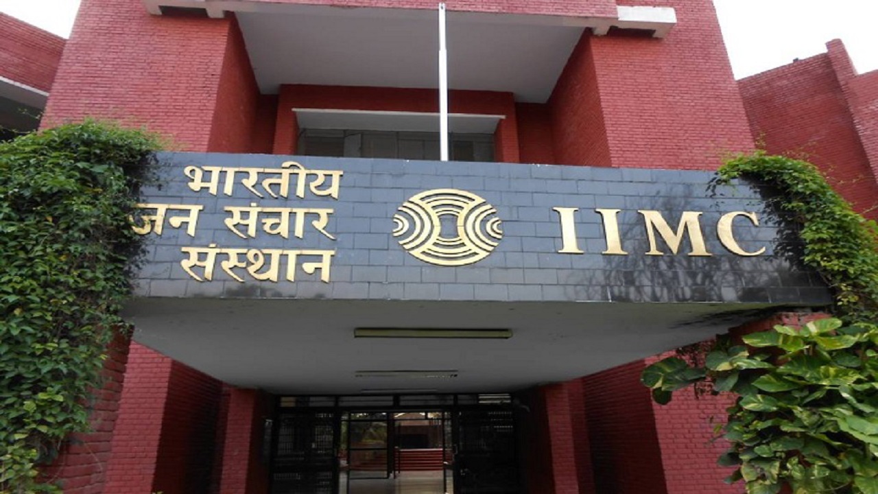 IIMC 'Suspends' Students, Issues Show Cause Notice For Protesting Against Fee Hike