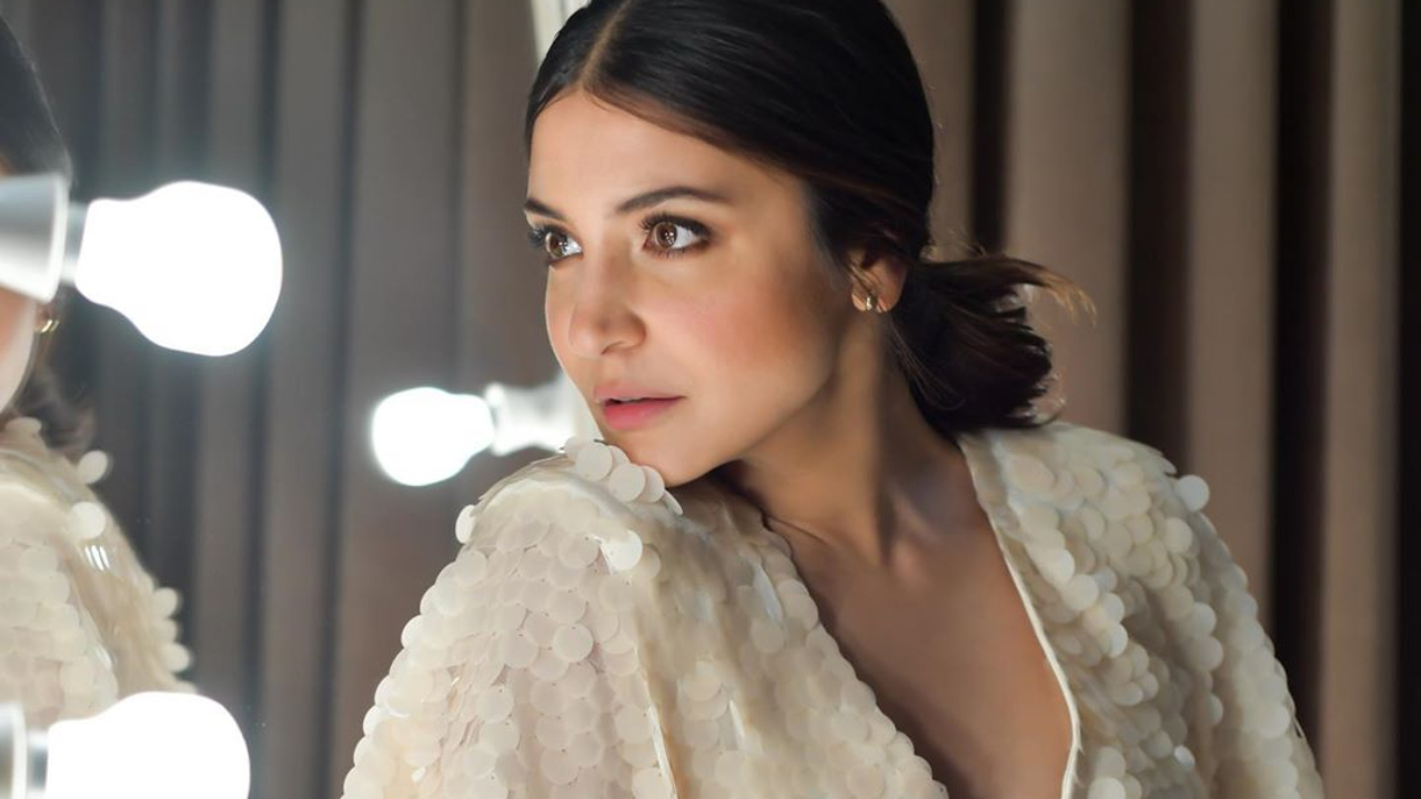 Anushka Sharma's White Gown Is Insanely Expensive