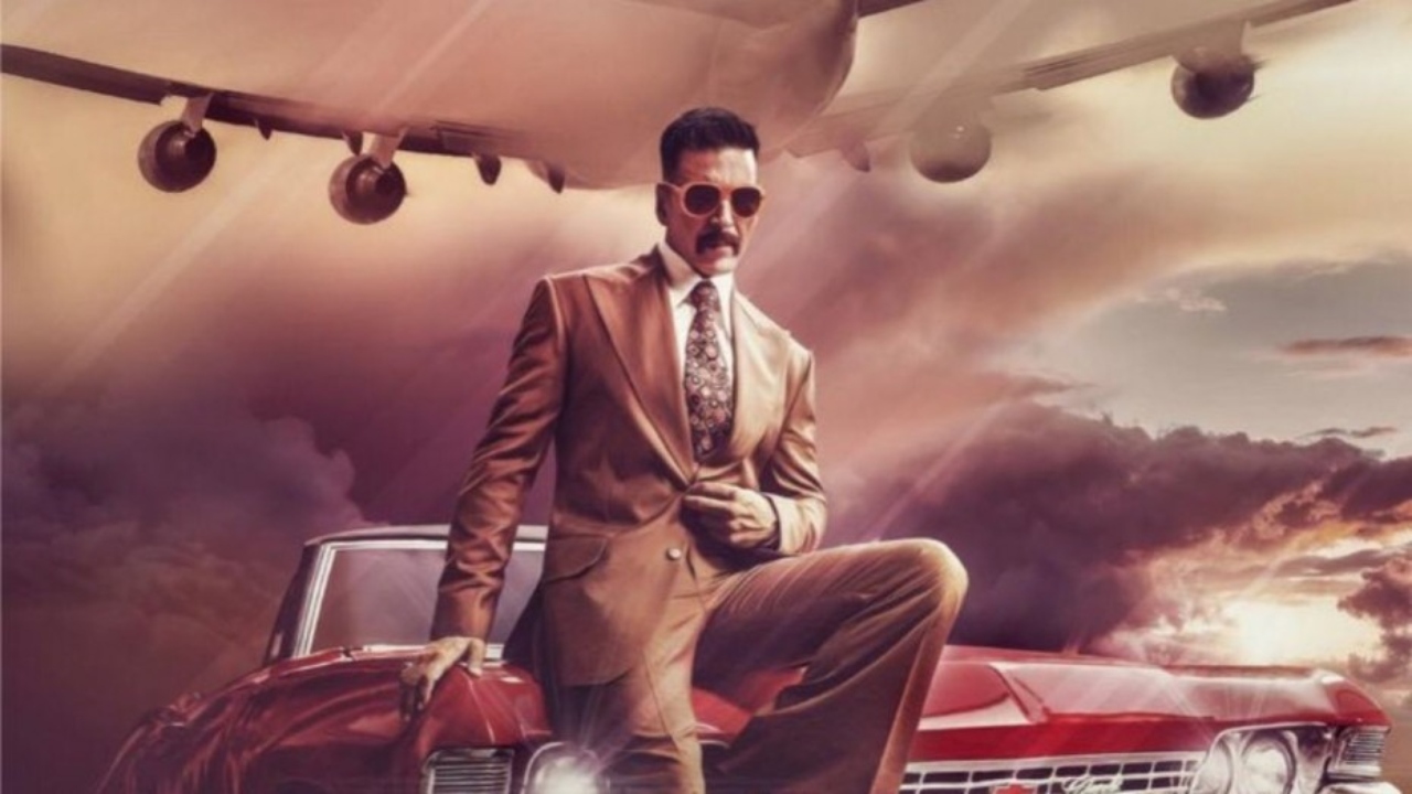 Akshay Kumar To Romance This Actor In Bell Bottoms