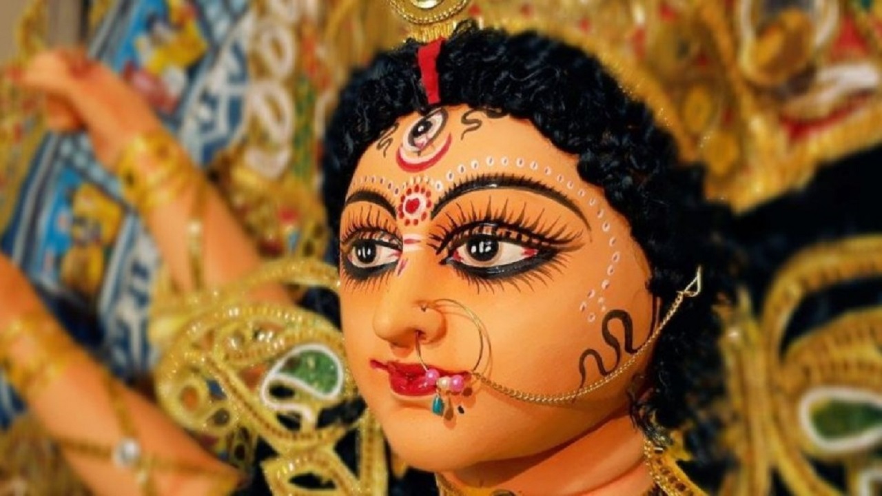 Durga Ashtami: Goddess Mahagauri's Special Puja Today; Significance, Timing Inside