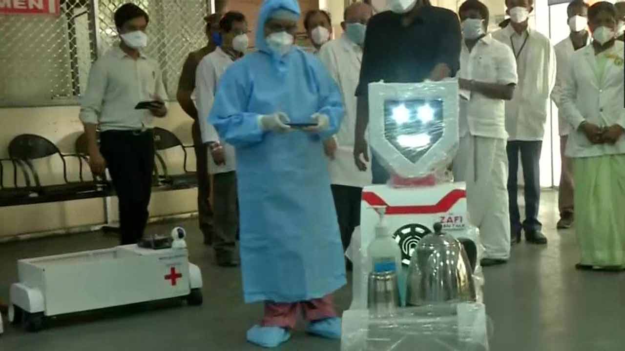 Coronavirus | Robots deployed for COVID-19 patients at Chennai hospital