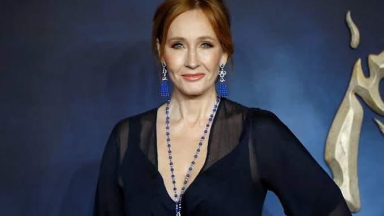 JK Rowling Reveals She Suffered From COVID-19 Symptoms