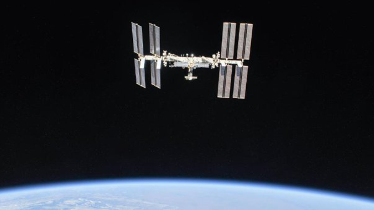 International Space Station Crew To Blast Off Despite Virus-Hit Build Up