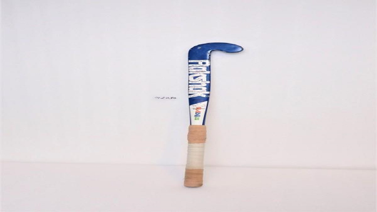 Women Hockey Stick â€˜Rani 28â€™, set for the auction at official website 'PM Mementos'