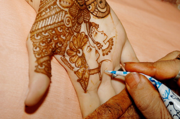 Teej Mehndi Designs 2023: Latest and Most Trendy Patterns – News9Live