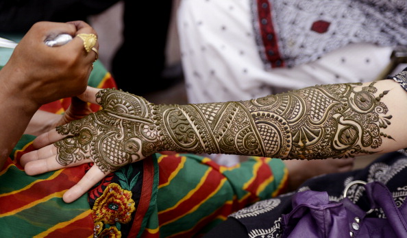 Hariyali Teej Mehndi Design: हरियाली तीज पर लगाएं मेहंदी के ये लेटेस्ट  डिजाइन